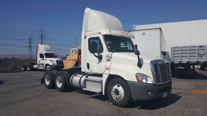 Freightliner CA12564DC - CASCADIA (2013)