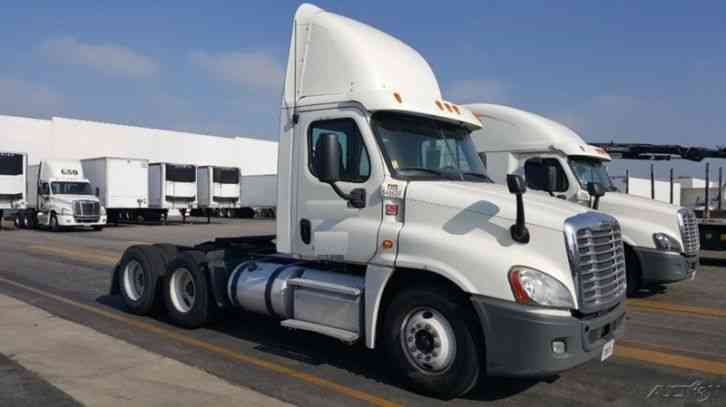 Freightliner CA12564DC - CASCADIA (2013)