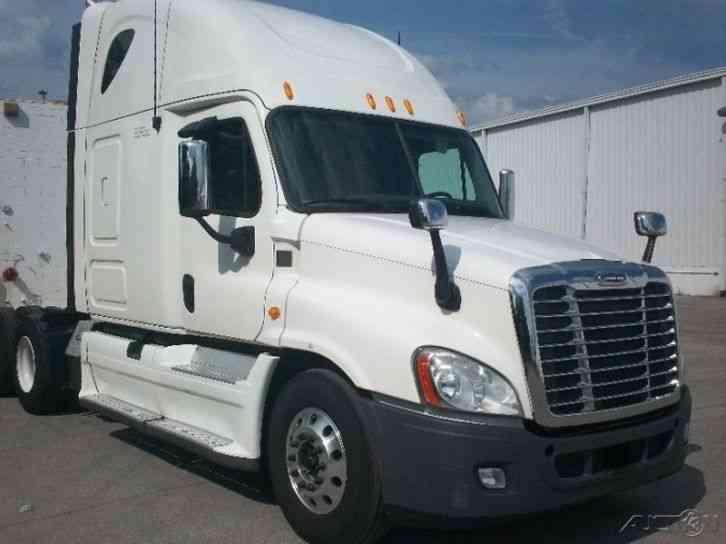 Freightliner CA12564DC - CASCADIA (2013)