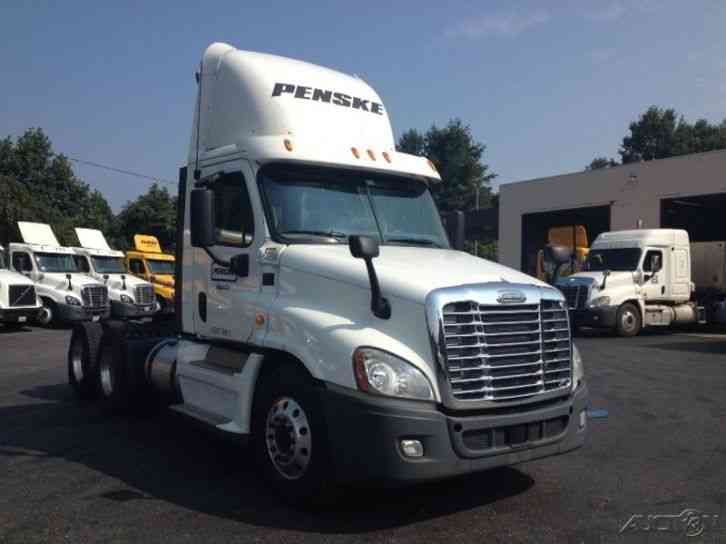 Freightliner CA12564DC - CASCADIA (2013)