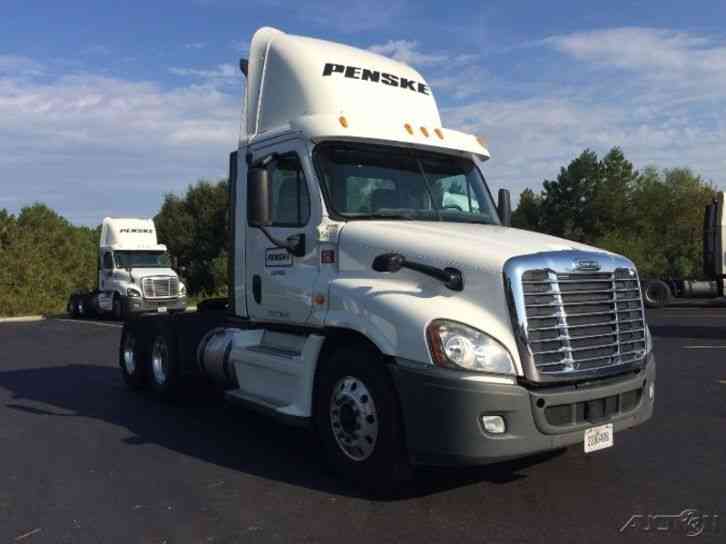 Freightliner CA12564DC - CASCADIA (2013)
