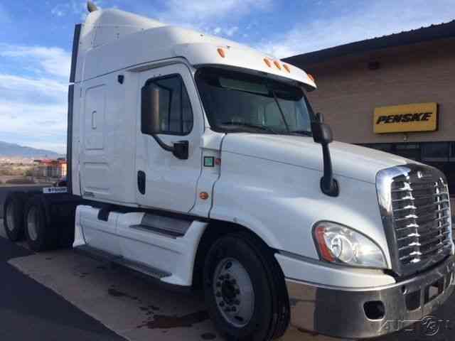 Freightliner CA12564DC - CASCADIA (2013)