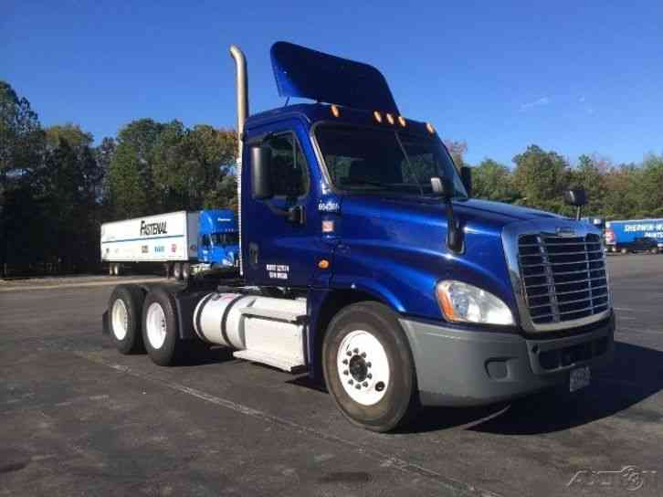 Freightliner CA12564DC - CASCADIA (2013)