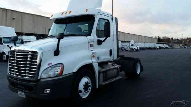 Freightliner CA12542DC - CASCADIA (2013)