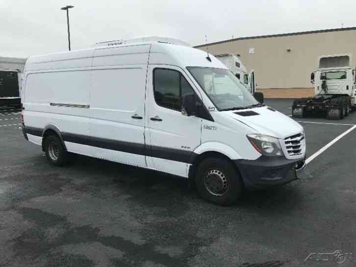 Freightliner SPRINTER 2500 (2014)