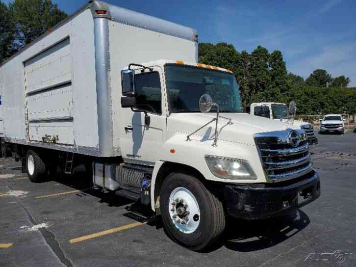 Penske Used Trucks - unit # 693709 - 2014 Hino 268