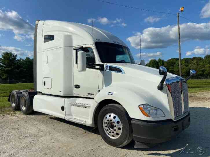 Penske Used Trucks - unit # 710339 - 2019 Kenworth T680