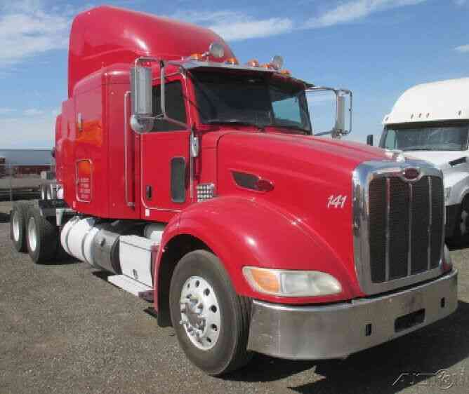 Penske Used Trucks - unit # 711373 - 2014 Peterbilt 384
