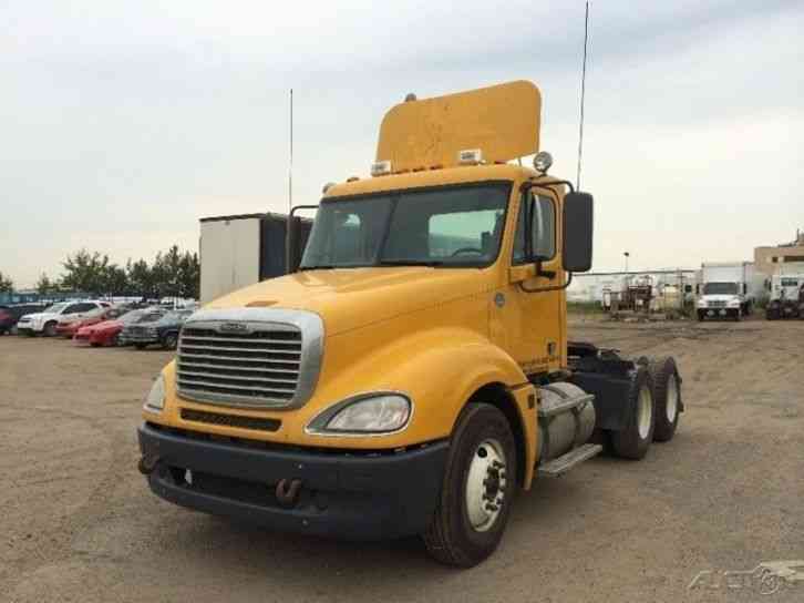 Freightliner CL12064ST-COLUMBIA 120 (2009)