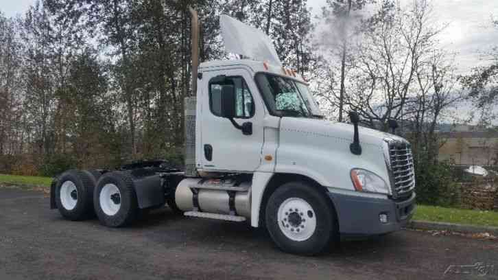 Freightliner CA12564DC - CASCADIA (2010)