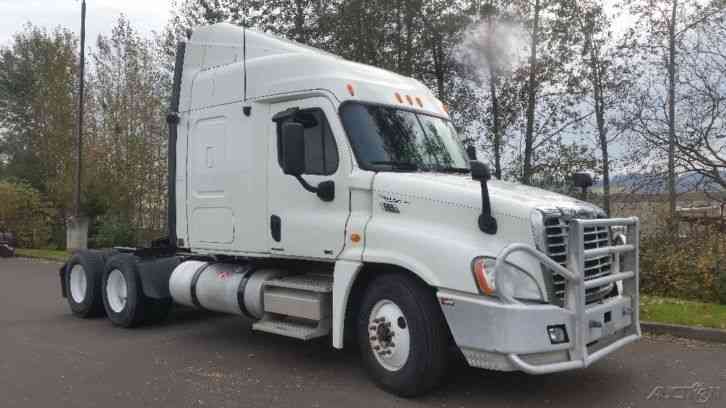 Freightliner CA12564DC - CASCADIA (2010)