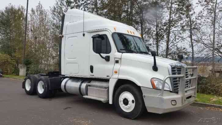 Freightliner CA12564DC - CASCADIA (2012)