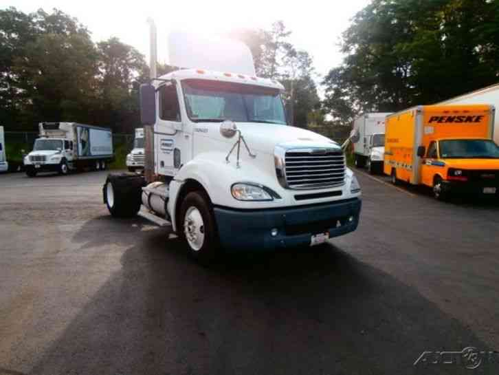 Freightliner CL12042ST-COLUMBIA 120 (2009)