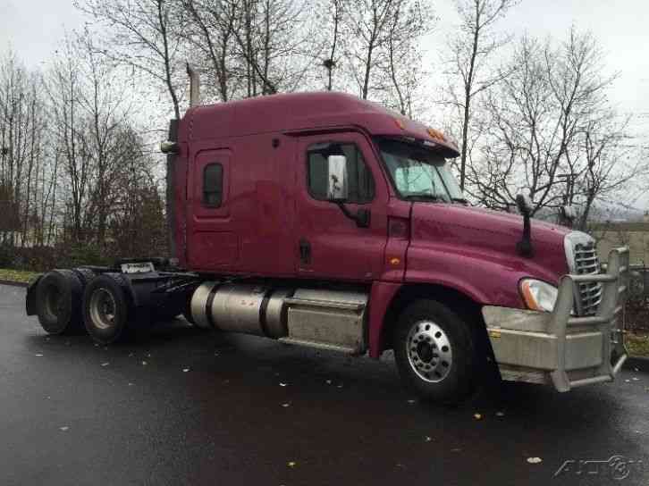 Freightliner CA12564DC - CASCADIA (2012)