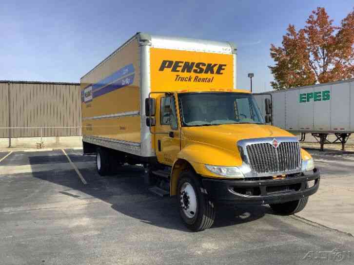 Penske Used Trucks - unit # 9266658 - 2018 International 4300