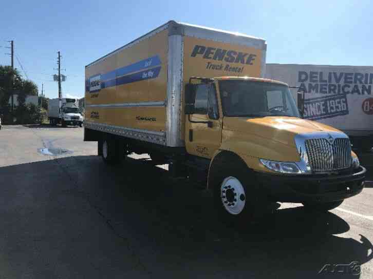 Penske Used Trucks - unit # 9267452 - 2018 International 4300