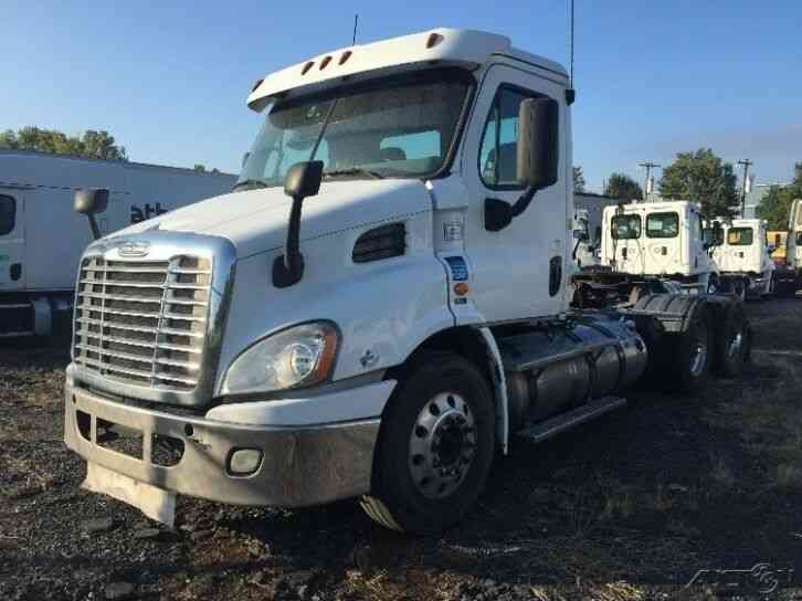 Freightliner X11362ST (2016)