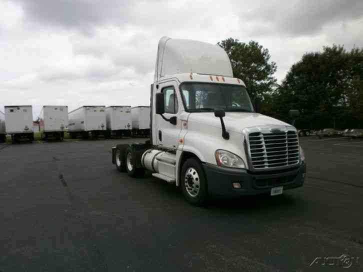 Freightliner CA12564DC - CASCADIA (2011)