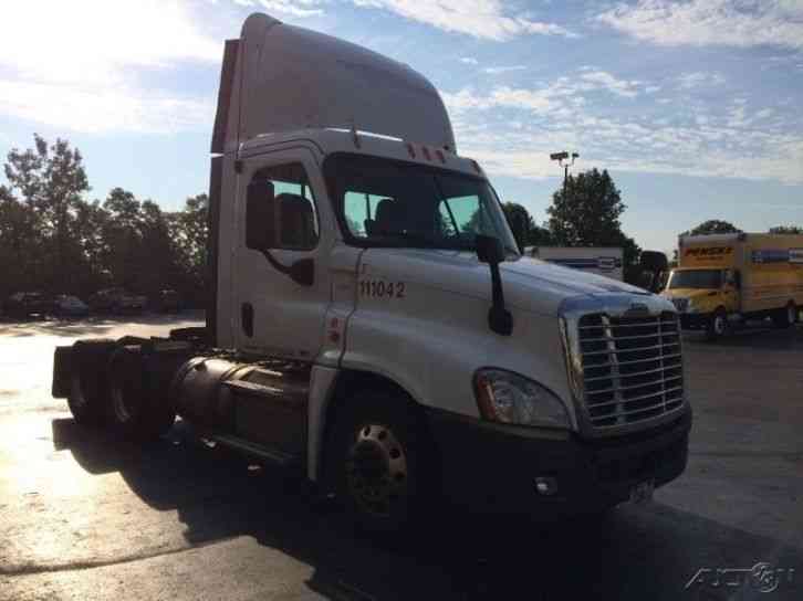 Freightliner CA12564DC - CASCADIA (2011)