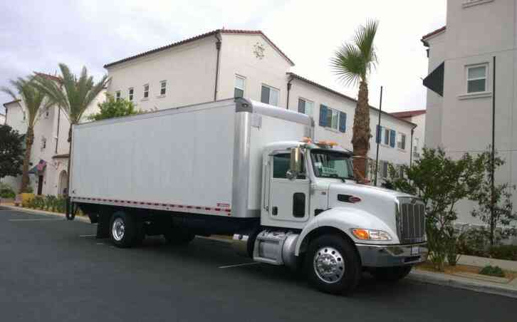 Peterbilt 337 24ft box truck LIFTGATE 26, 000# GVWR-300hp Cummins (2016)