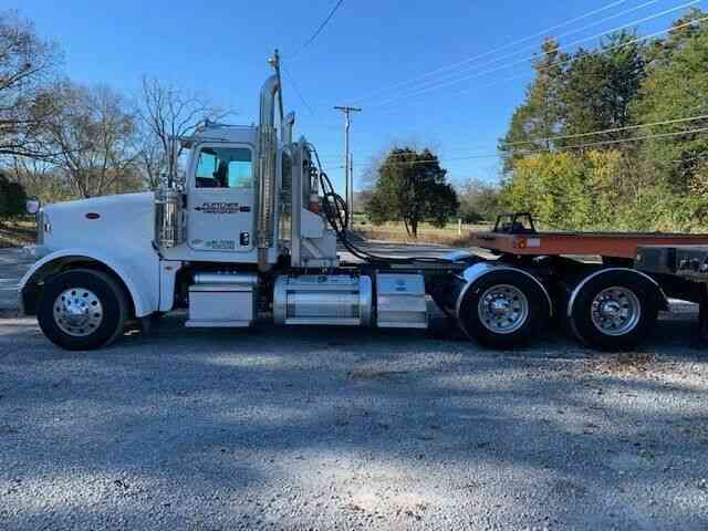 Peterbilt 367 (2015)