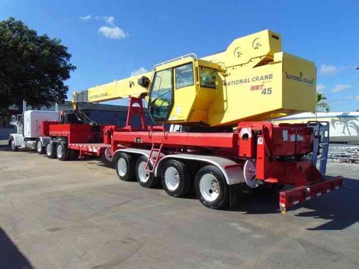 Peterbilt 45 TON NAT'L CRANE (2011)