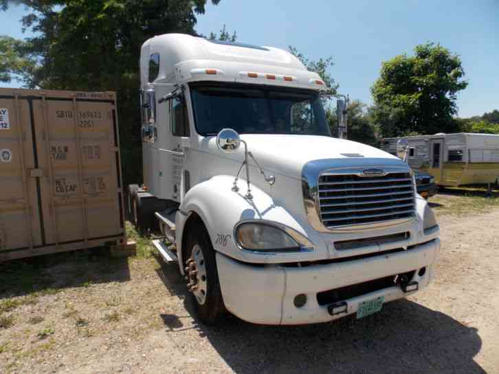 Freightliner COLUMBIA (2005)