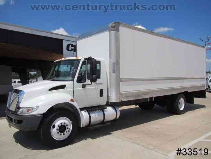 International 4300 26' BOX TRUCK (2012)