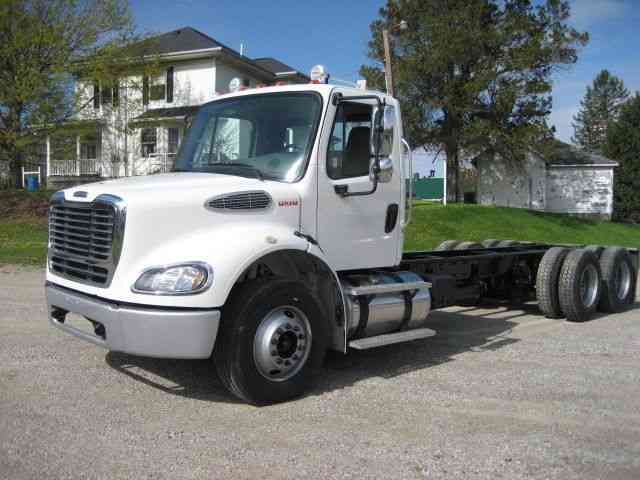 Freightliner M2 (2006)