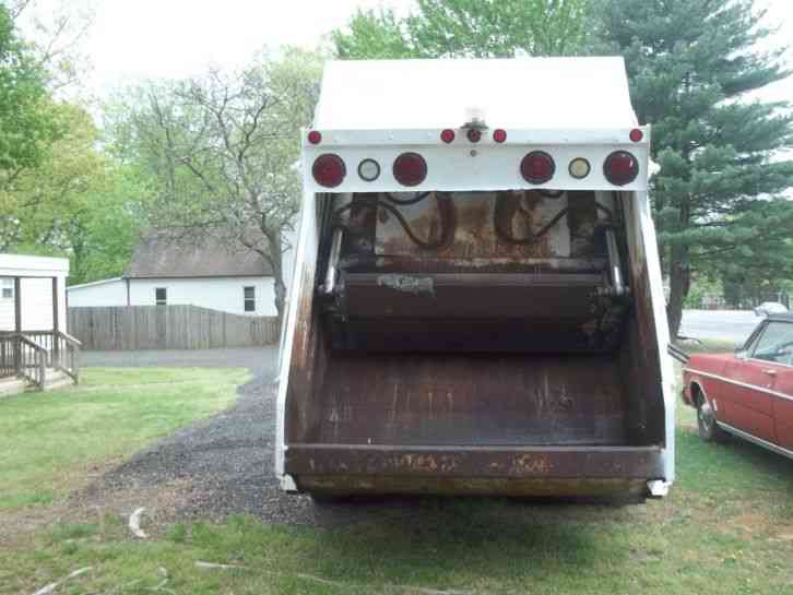 front load garbage truck 1998