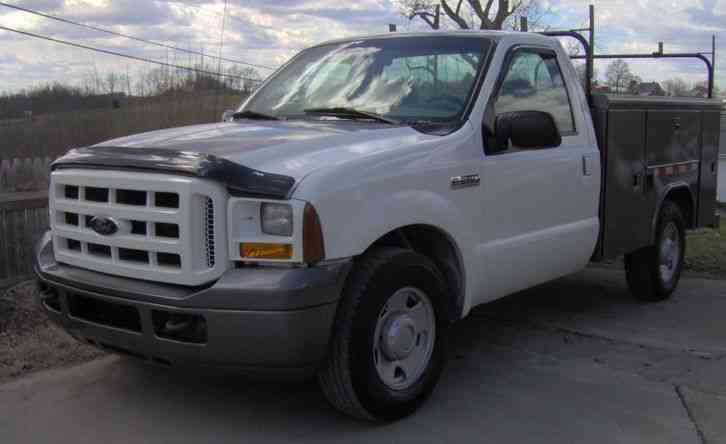 Ford F-250 utility truck / utility service truck (2005)