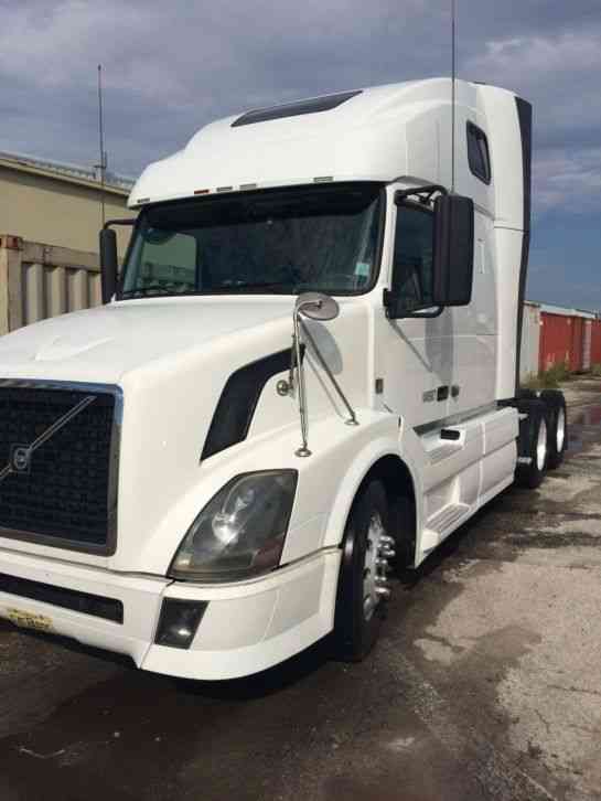 Volvo VNL 670 (2008)