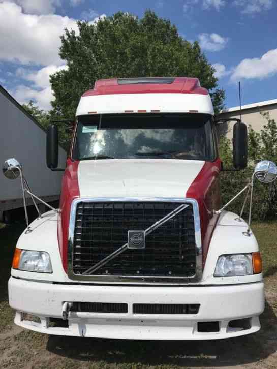 Volvo VNL64T660 (2000)