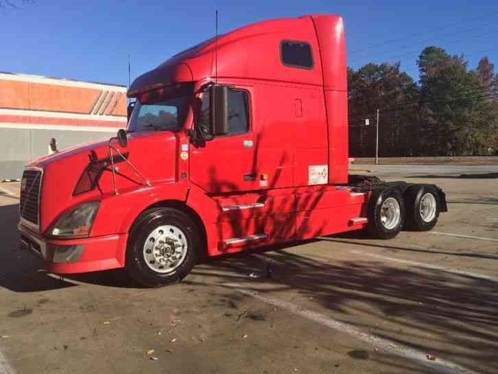 Volvo VNL 670 (2007)