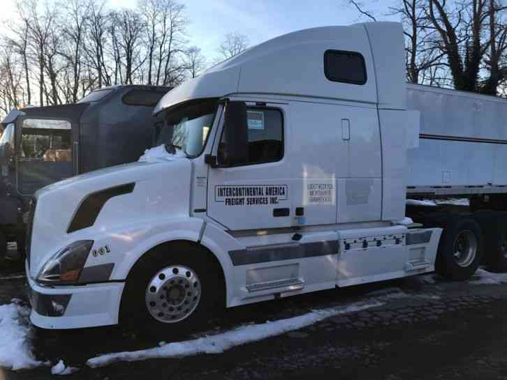 Volvo VNL780 (2005)